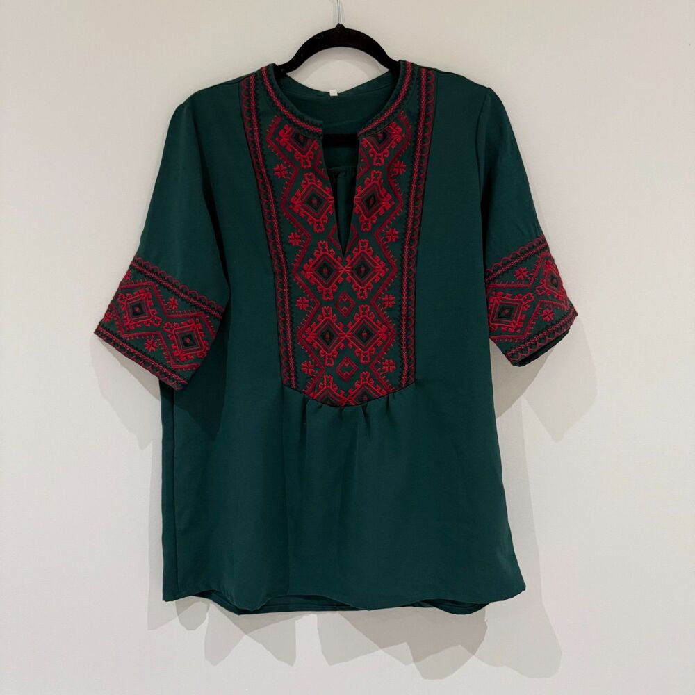 Aztec Print Green and Red Short Sleeved Tunic Blouse - Size L - EUC